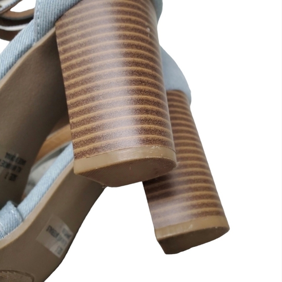 Charlotte Rusee Strappy Block Heels Chunky Retro Neutral Size 6 - Picture 8 of 10